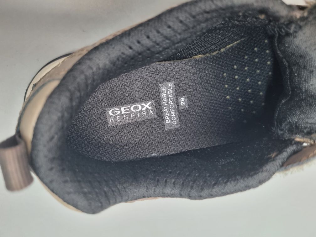 Кросівки Geox Calco 28-29 р кроссовки