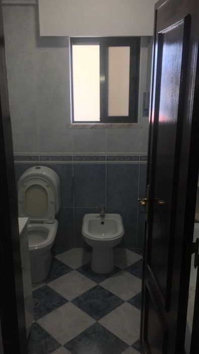 Oportunidade! T1+1 com Sótão, Varanda Total e a Minutos do Mar