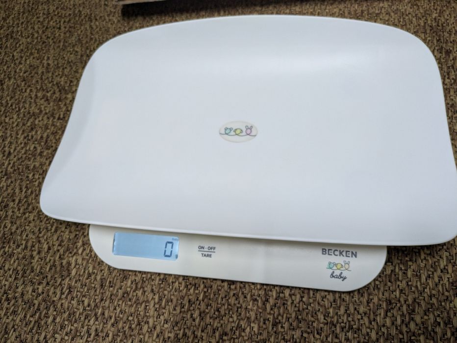 Balança Digital BECKEN para Bebés e Crianças (até 20kg)