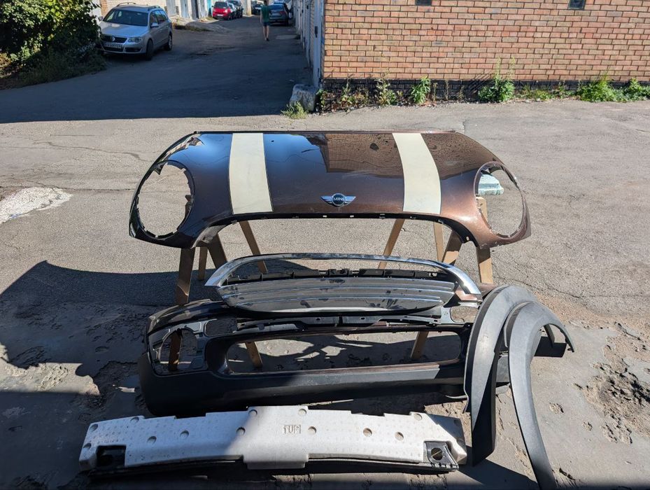 Продам капот mini cooper R56(FL)