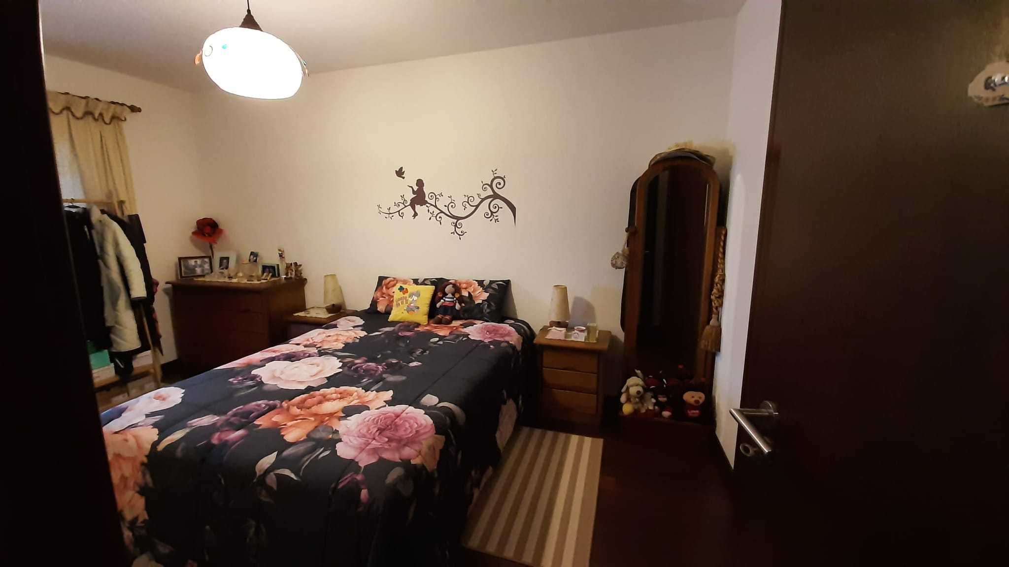Apartamento T3 Duplex, em muito bom estado, em Oliveira do Hospital