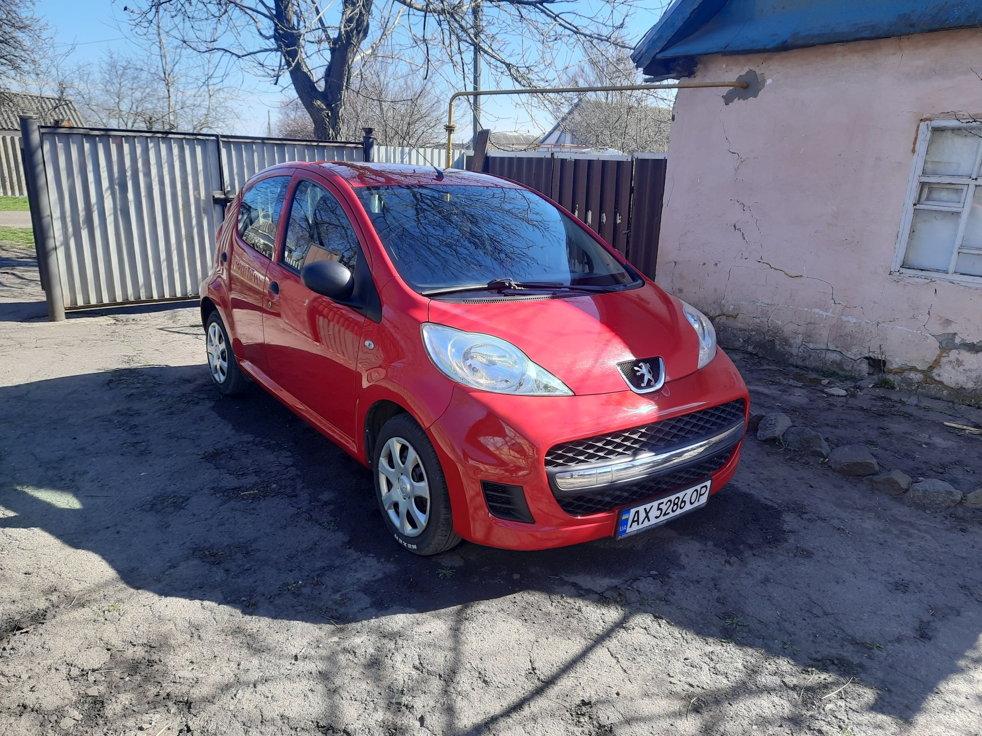 Продам Peugeot 107 1.0 бензин 2009 г.в.