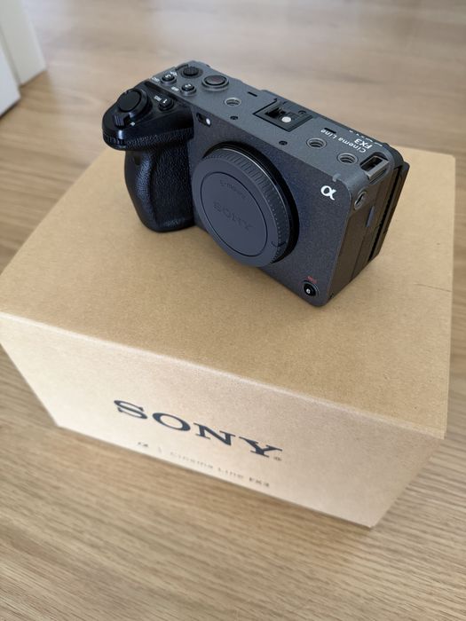Sony FX3 - com punho