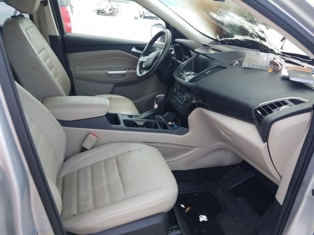 разборка Escape фонарь цапфа стекло балка мотор акпп рычаг порог фара