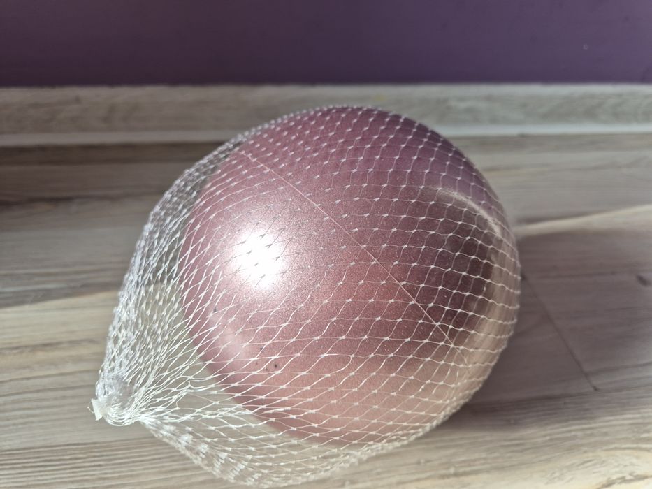 Nowa piłka gimnastyczna, średnica 18 cm