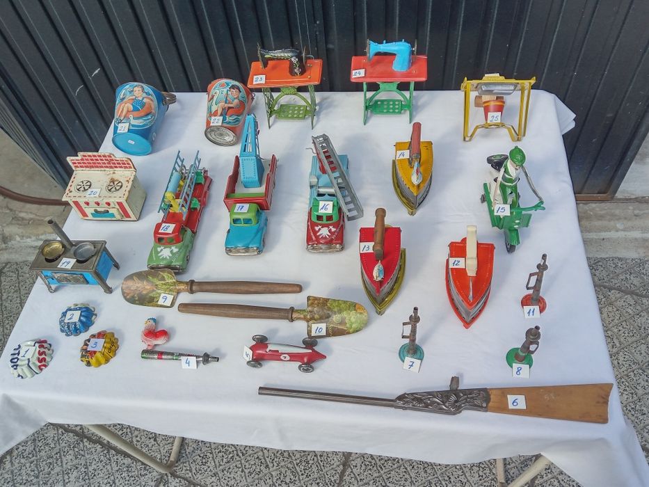 Brinquedos em chapa (Jato) e outros fabricantes