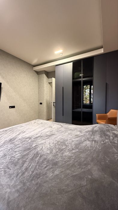 Продаю 3-х кв коммерческая 3центпально - городской рн