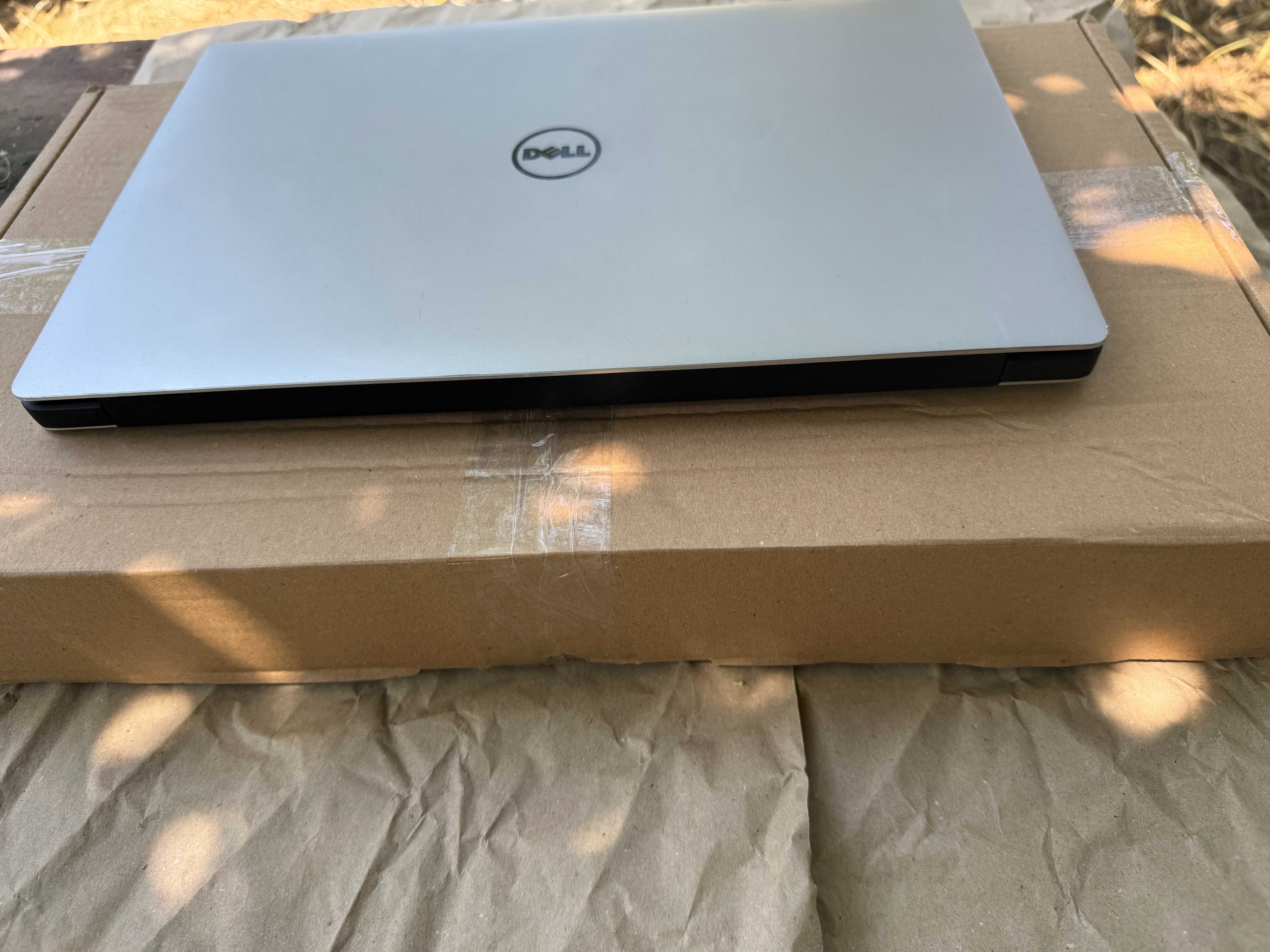 Dell Precision 5520, Core i7-6820HQ, 16 GB RAM, 1TB, Quadro M1200 4GB
