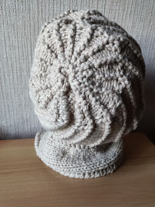 Комплект берет та шарфик ручної роботи