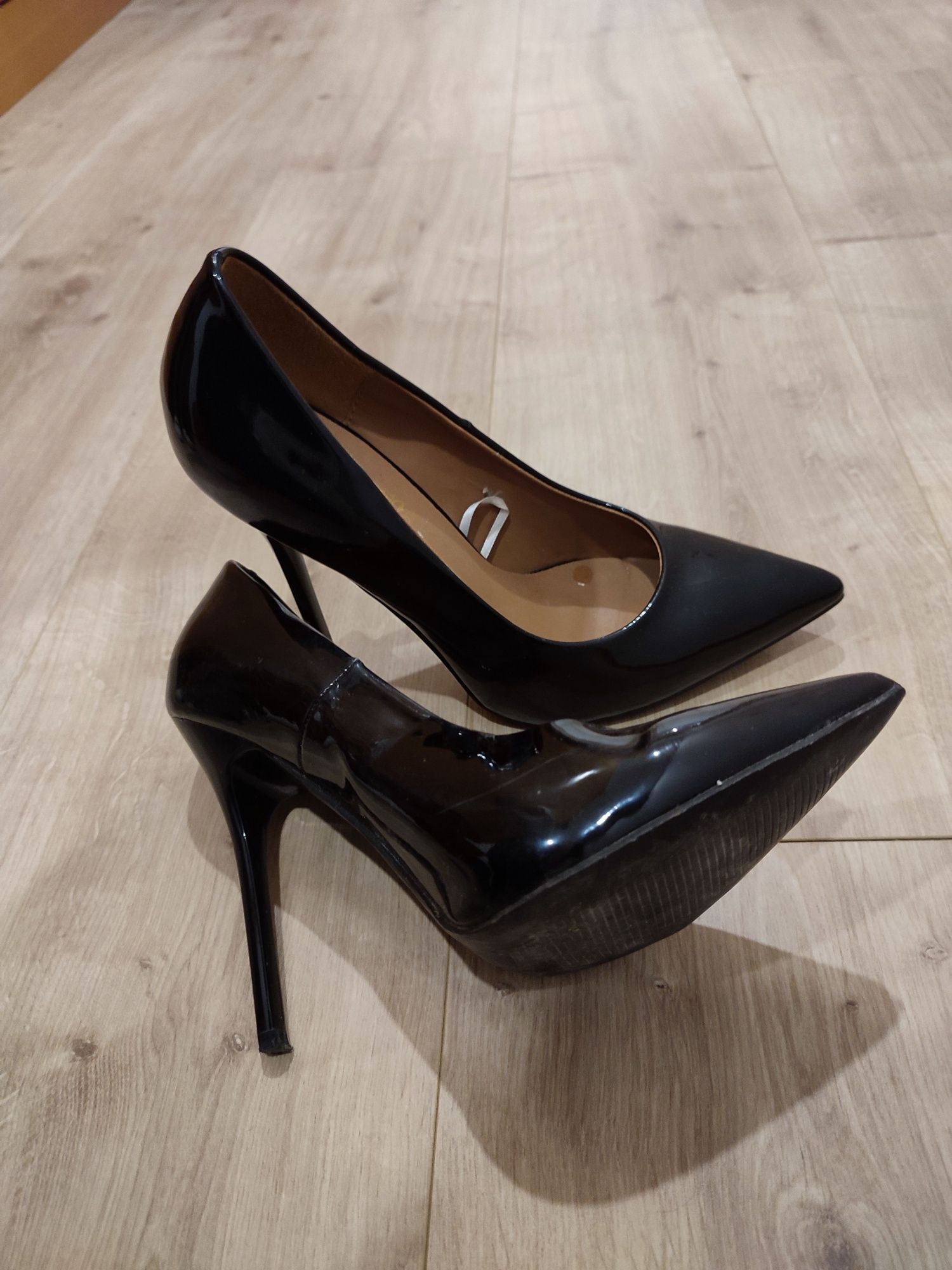 Sapatos Salto alto