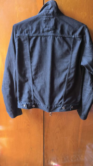 Продамо джинсовий піджак чоловічий.