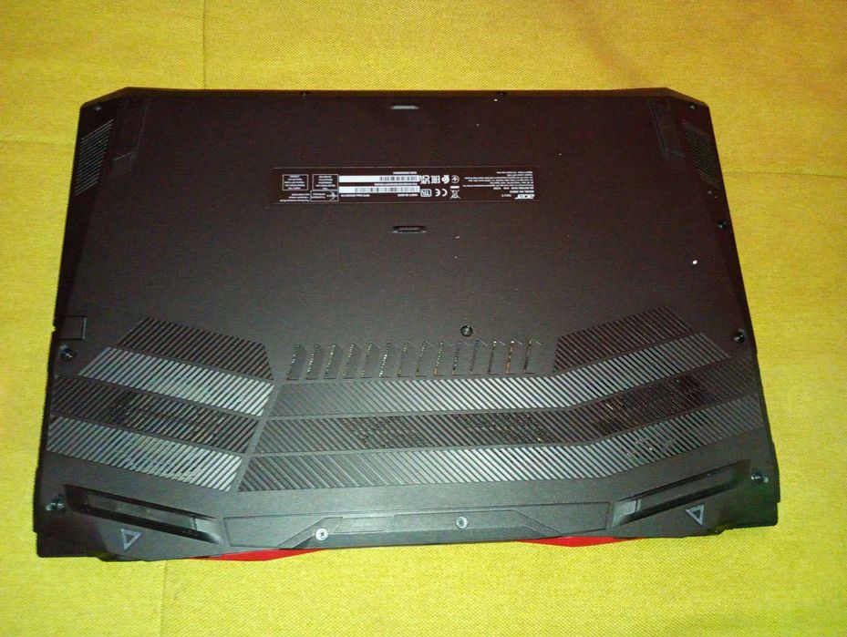 Acer Nitro 5 AN517-52 | i5-10300H | RTX 3050 | 16GB