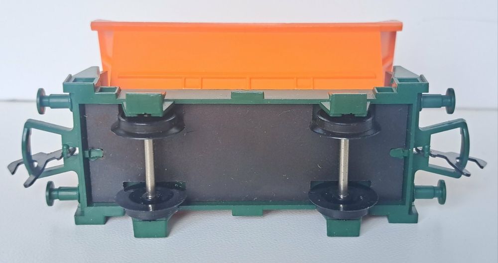 Вагон-хоппер Fleischmann HO 1:87.
В фирменной коробке.