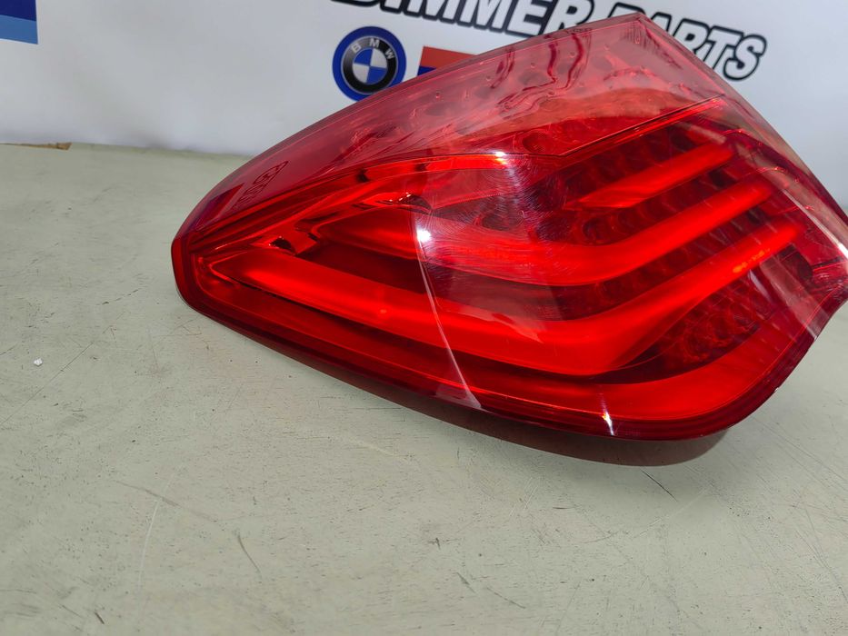 Farolim esquerdo painel BMW série 7 F01/F02/F03/F04