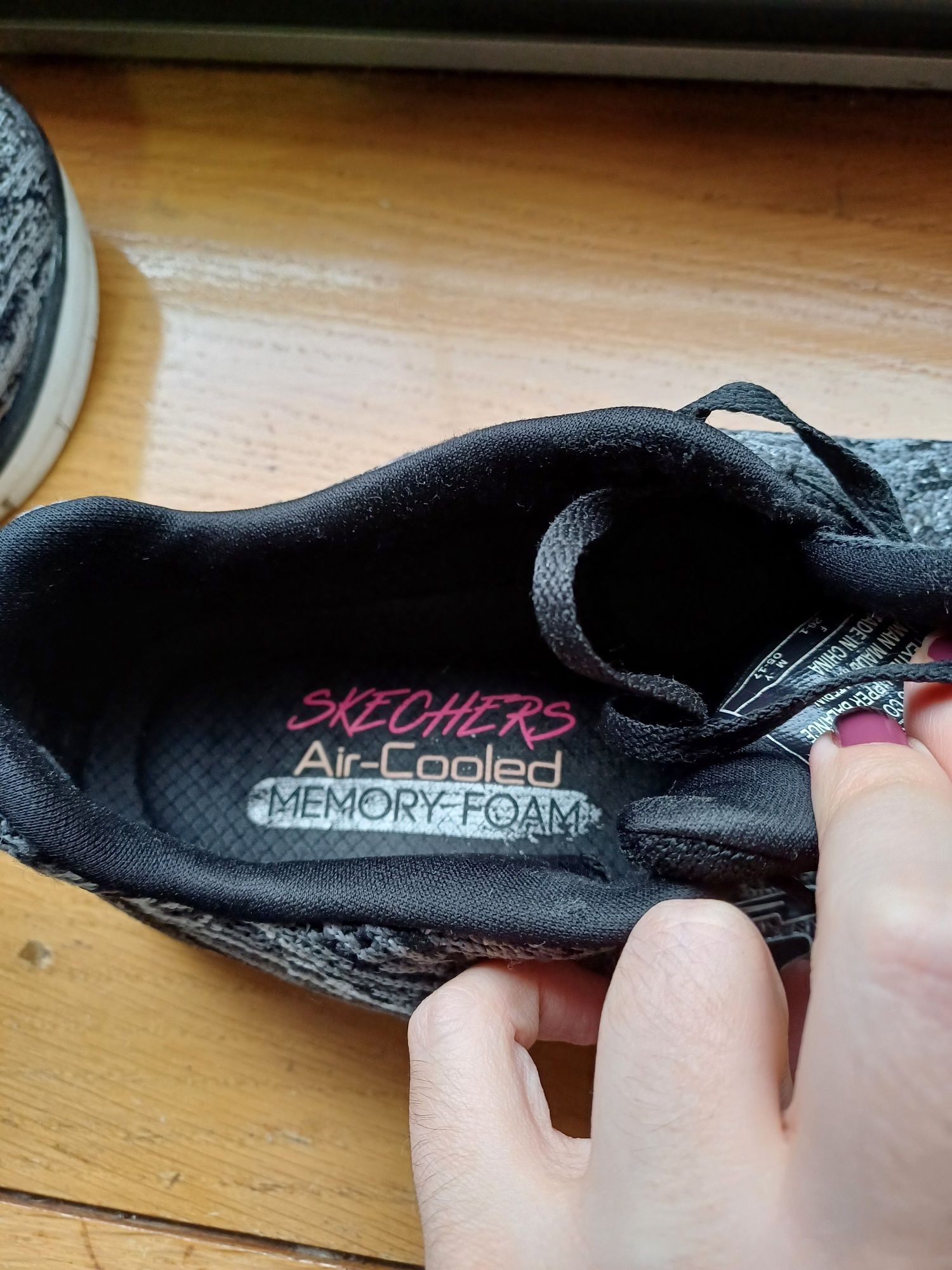 Sapatilhas skechers como novas