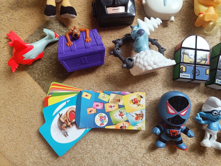 Игрушки Макдональдс разные Бэтмен