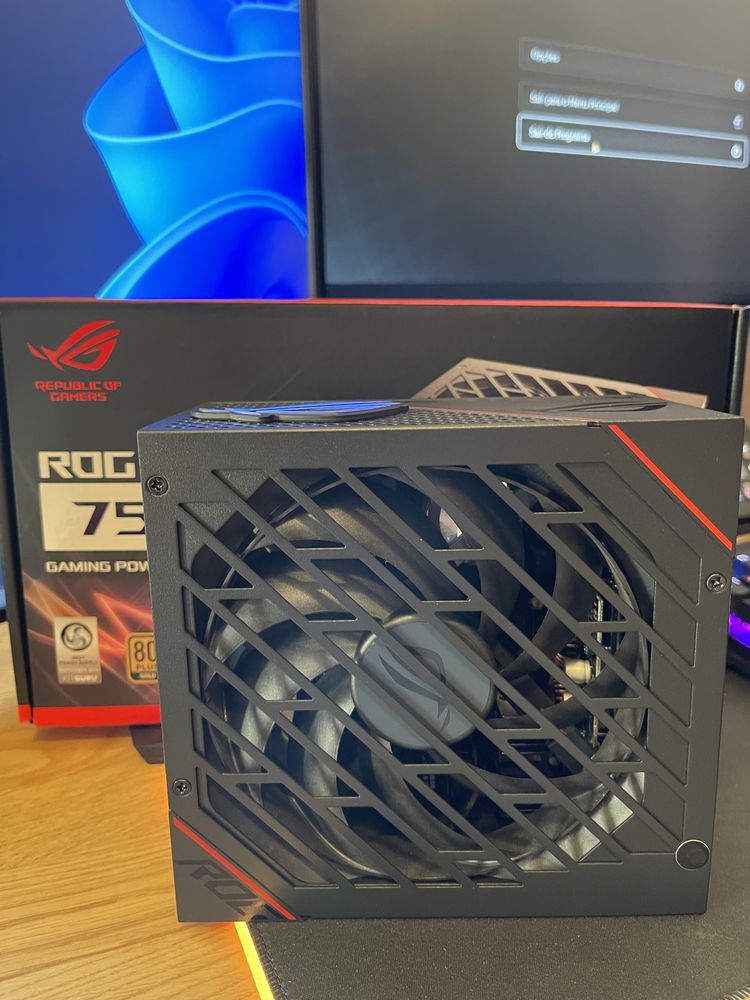 Fonte de alimentação ASUS Rog 750 watts