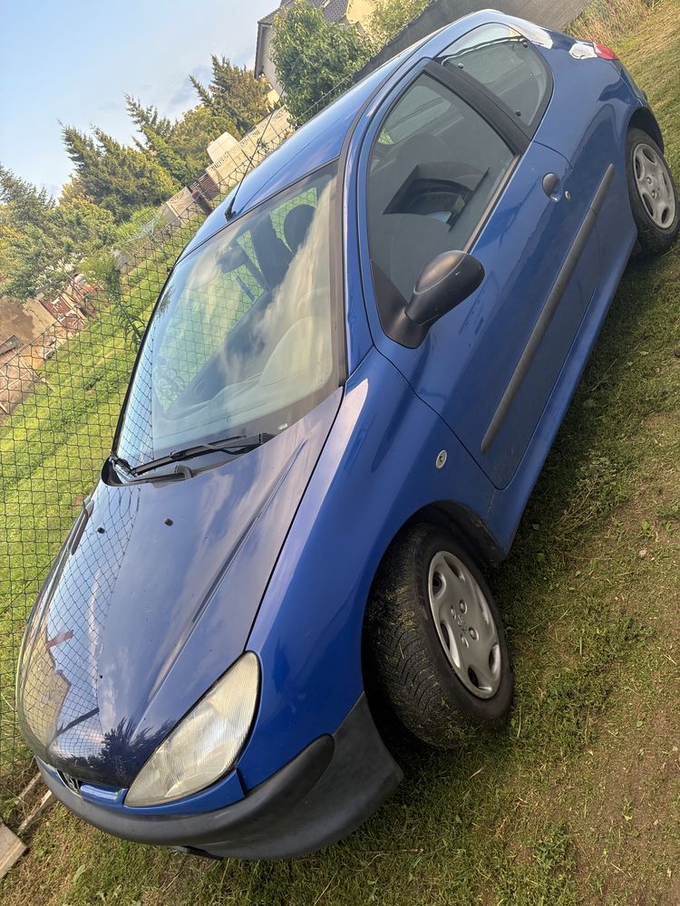 Sprzedam PEUGEOT 206 Niski przebieg