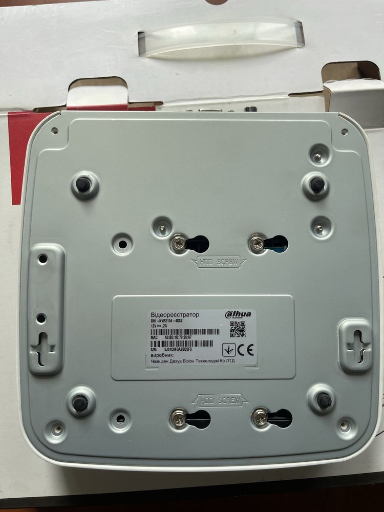 Відеореєстратор Dahua DHI-NVR2104-4KS2 з жорстким диском  1TB