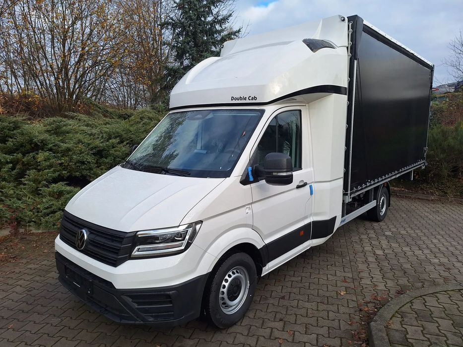 Volkswagen CRAFTER 35  177km / skrzynia z plandeką 4900/2250/2300mm / kabina sypialna