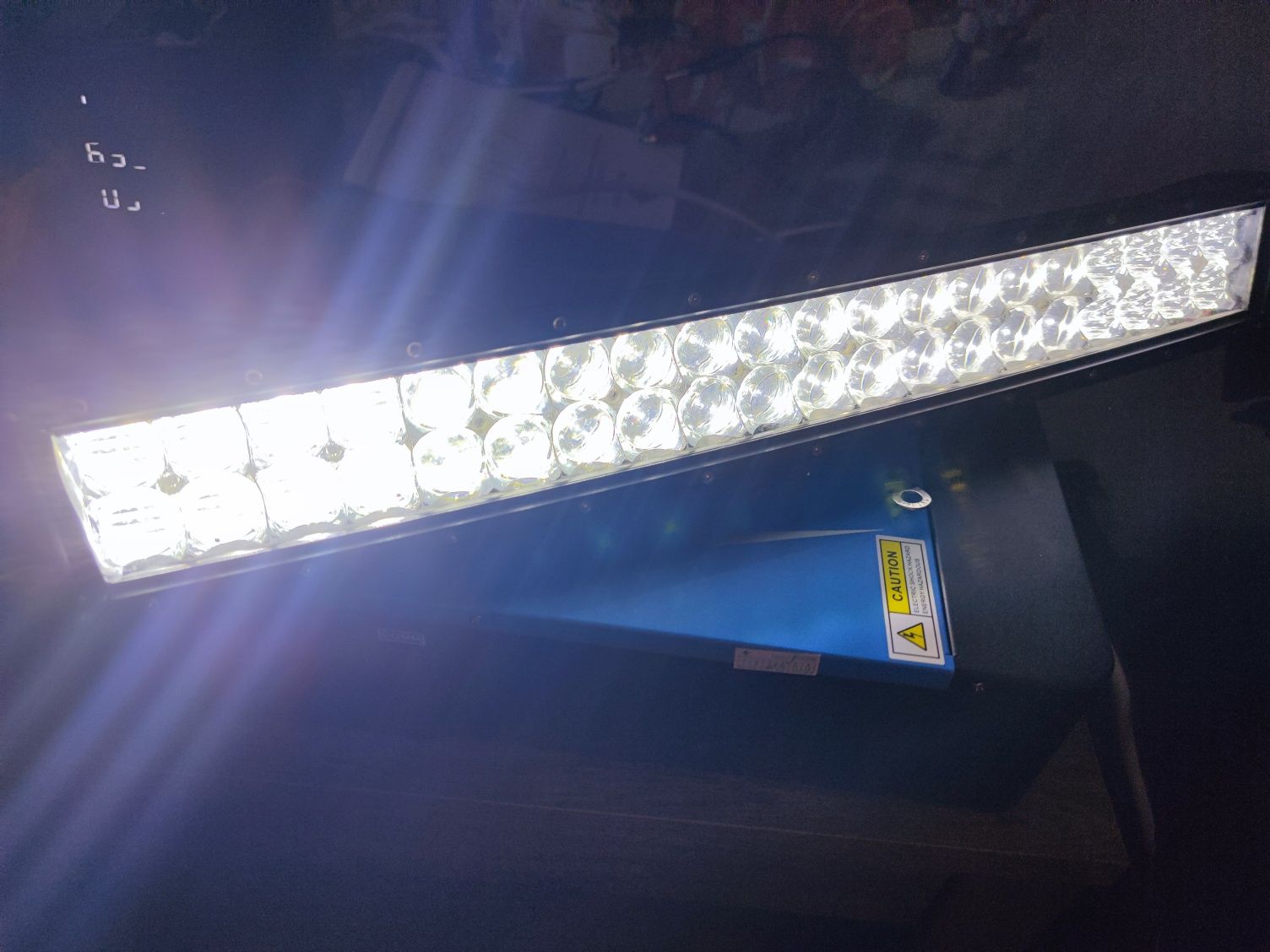 LED Лед лампа прожектор люстра на автомобіль