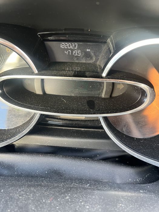 Renault clio 4 super bem estimado