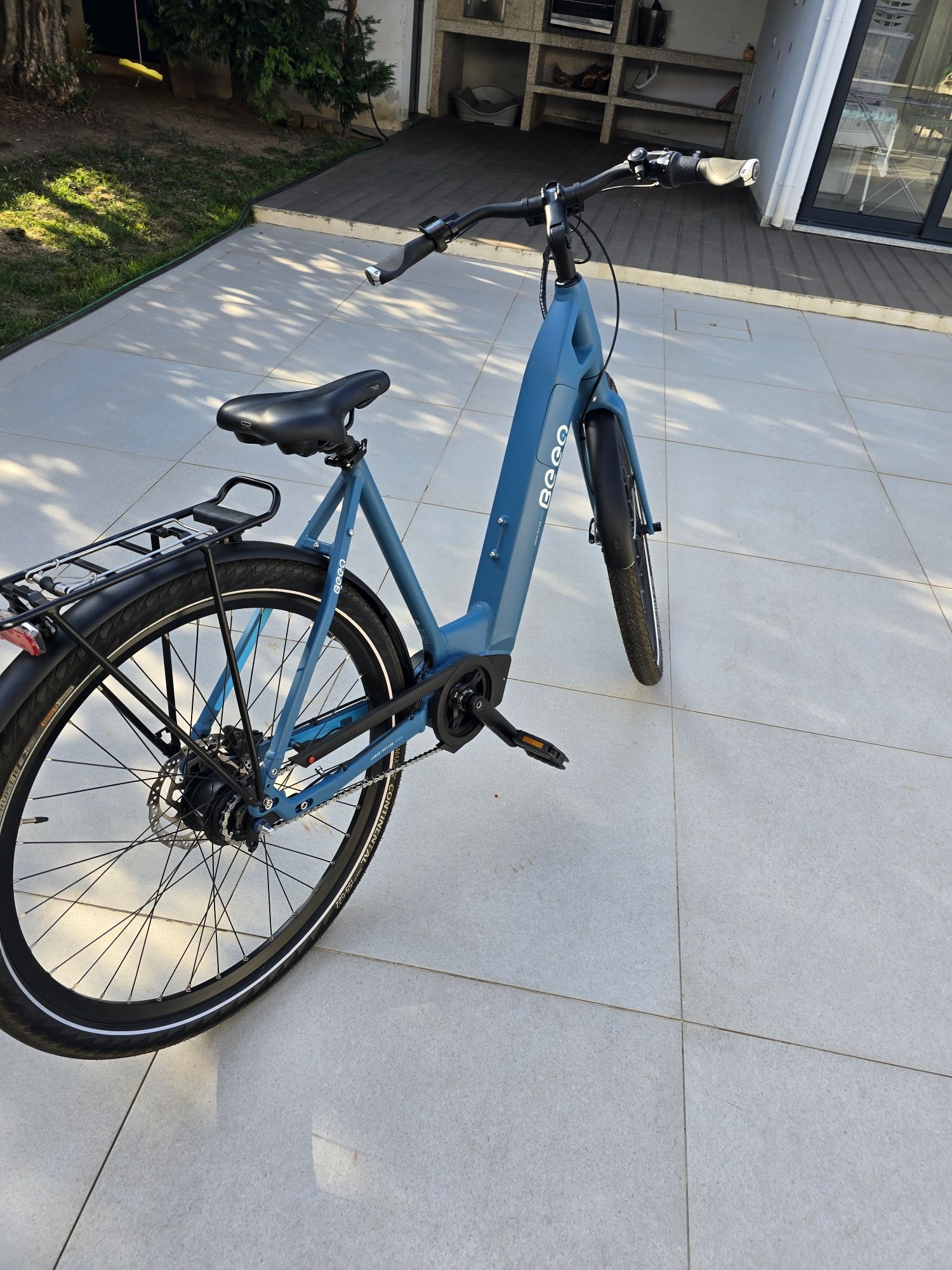 Bicicleta BEEQ E800 urban motion azul com 642 km.
Impecável.
Roda 29,