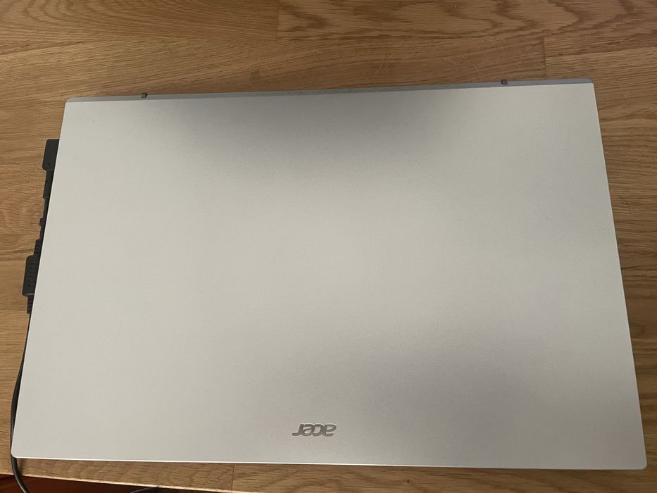 Acer ryzen 7 5700U e AMD Radeon