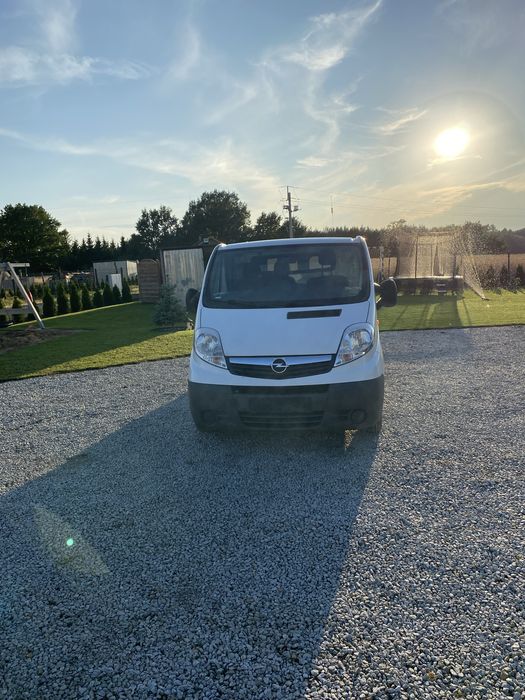 Sprzedam vivaro 2.0 114KM 2014 rok