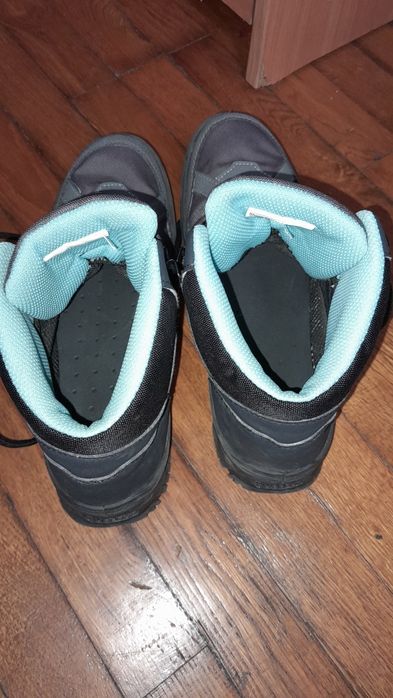 Кросівки жіночі 25,5см