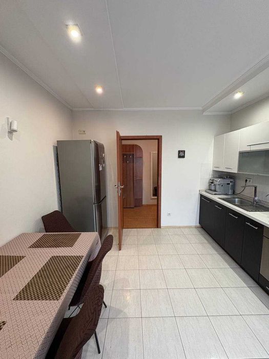 Оренда 2 кім. квартири вул. Головацького