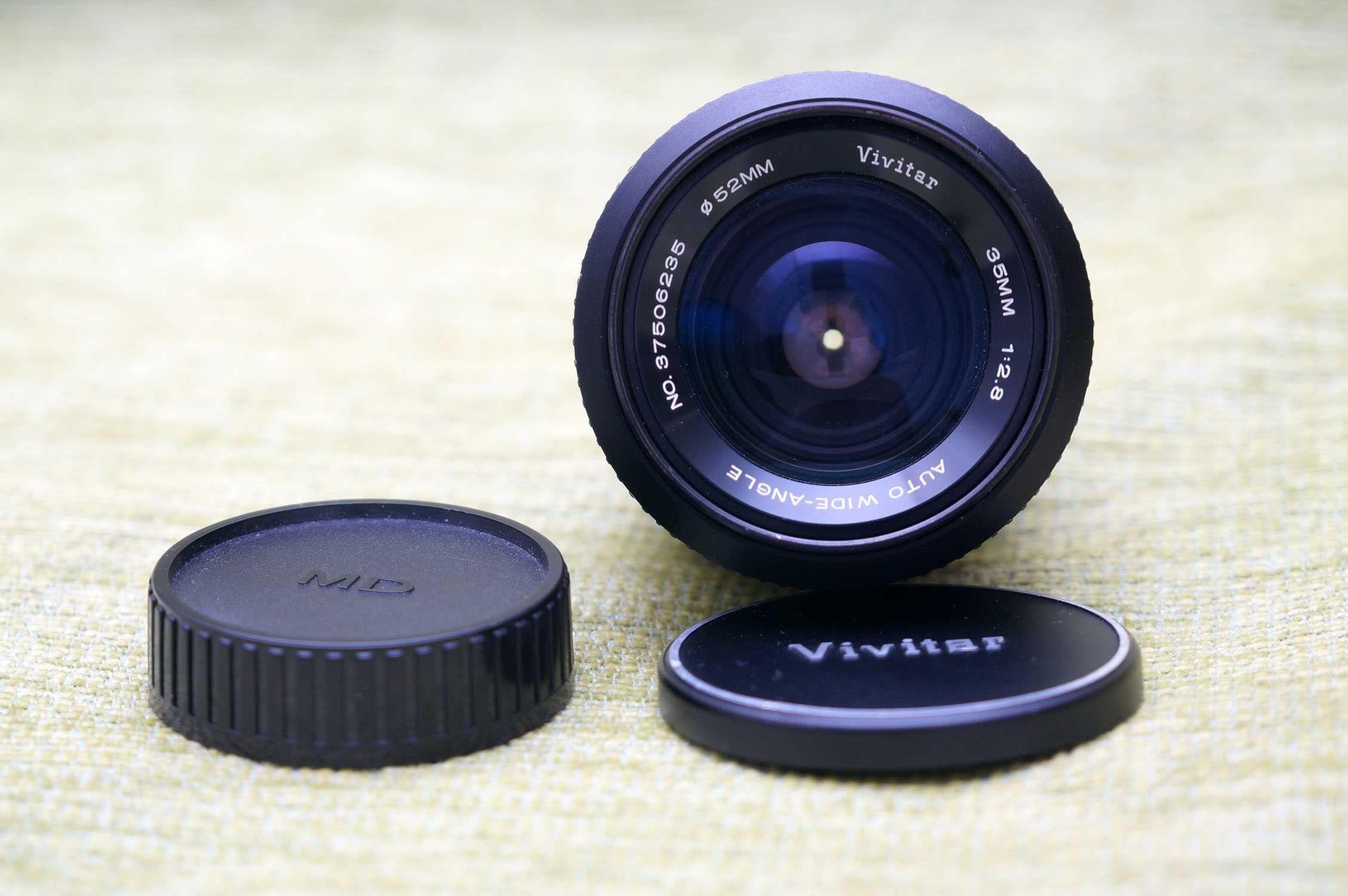 колекція ширококутних об'єктивів  Canon, Tokina, Konica, Vivitar таін.