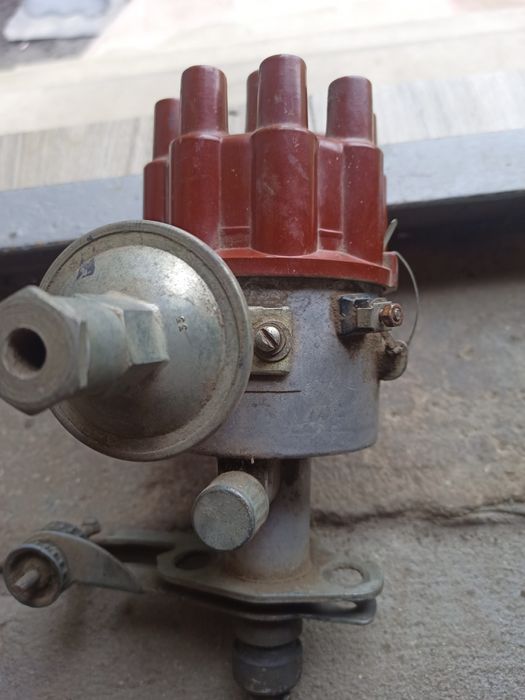 Розподільник запалювання ЗІЛ-130 безконтактний