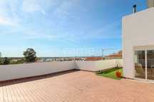 Apartamento T2 em Pêra com vista mar, 1 lugar de garagem e arrecada...