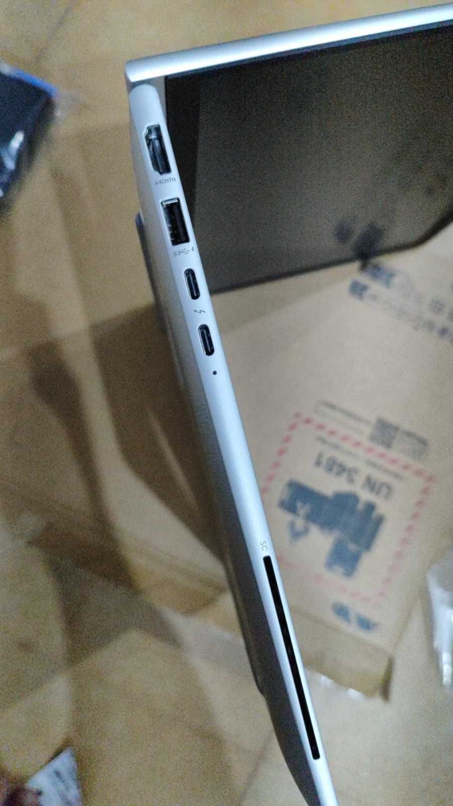 HP EliteBook 830 G10 NOVO