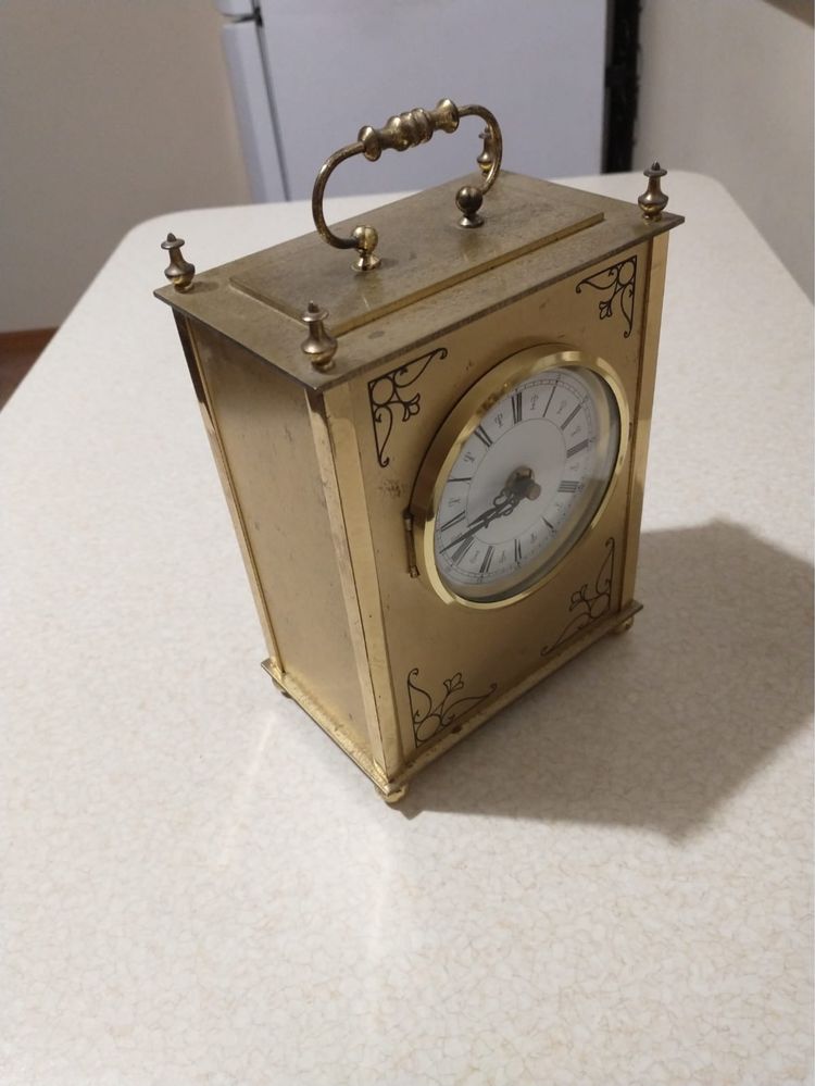 Mosiężny zegar waga 2.5 kg, wysokość 24 cm