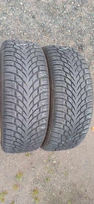 225/60R17 103H NOKIAN , dwie używane opony zimowe.