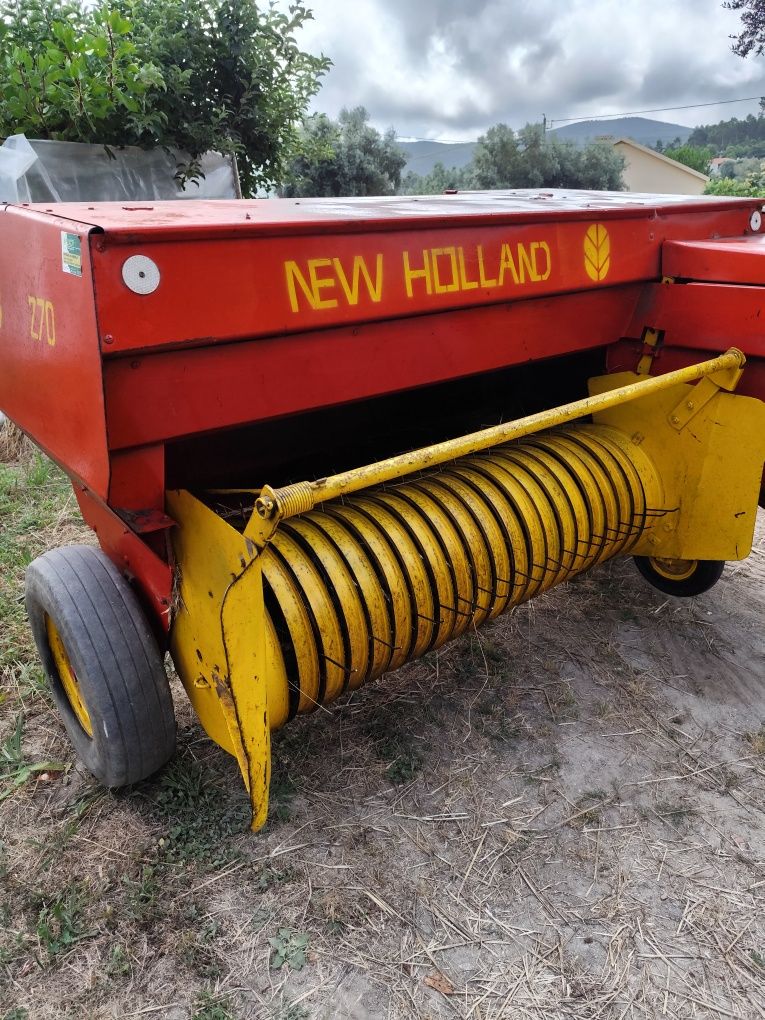 Enfardadeira New Holland