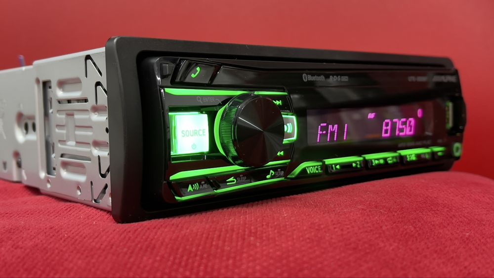 Магнітола Alpine UTE-200BT/Bluetooth/USB/AUX/