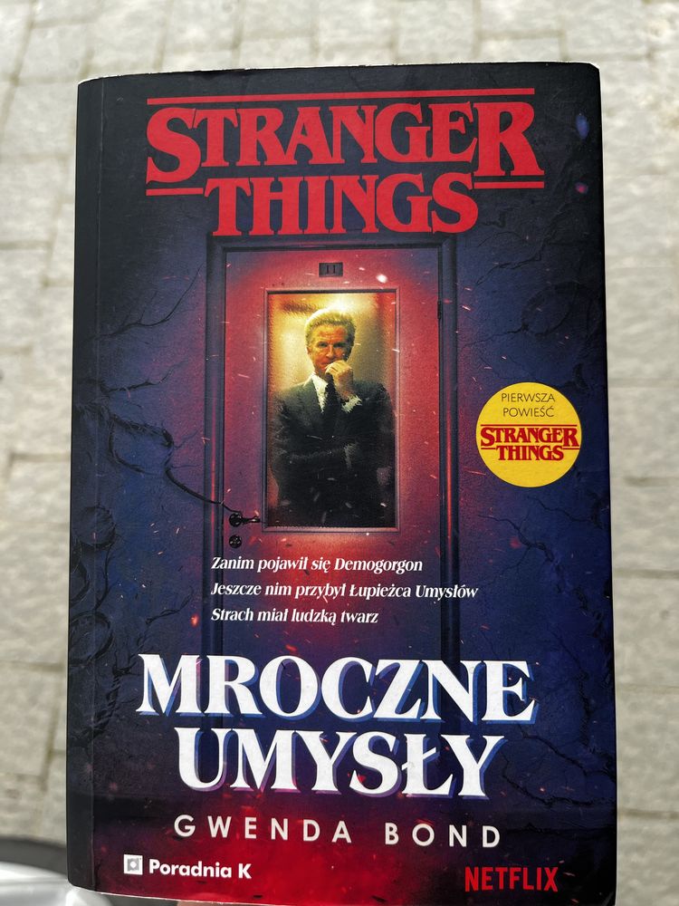 Stranger Things książka „Mroczne Umysły”