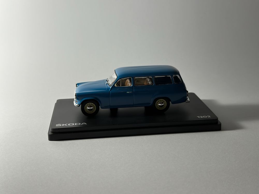 Škoda 1202 STW Abrex 1:43