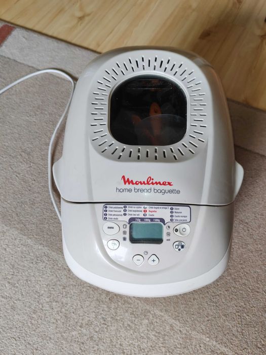 Wypiekacz do chleba MOULINEX B01