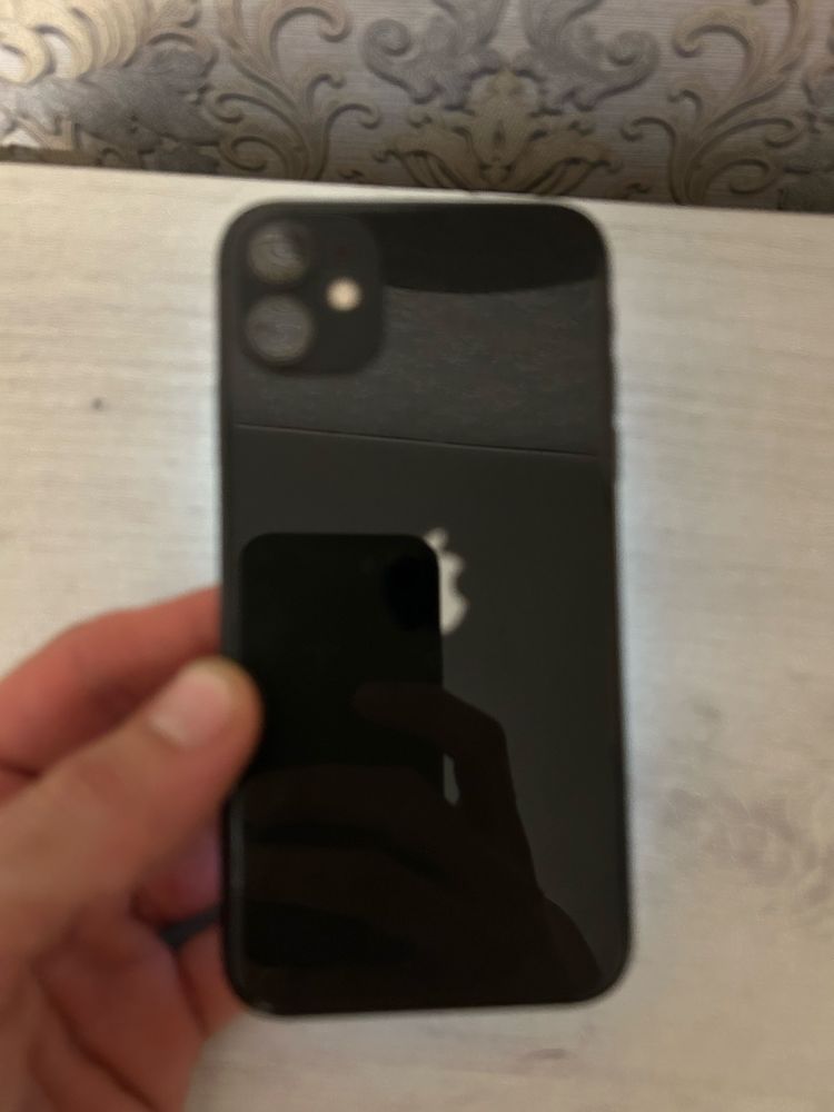 Iphone 11 в хорошем состоянии