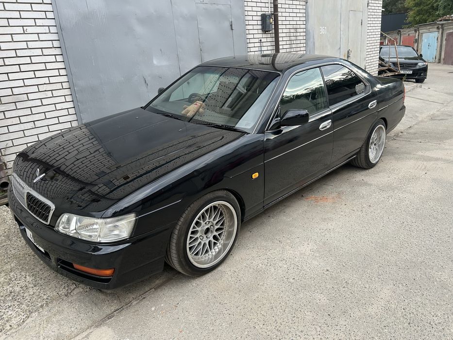 Nissan laurel с35