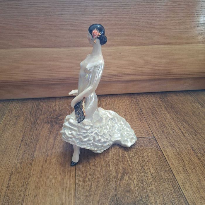 Статуэтка танцівниця
