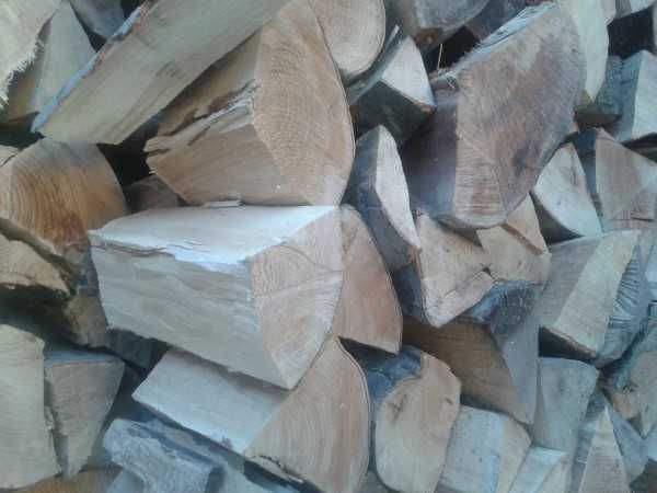 Drewno kominkowe i opałowe- sezonowane, cięte i łupane, z dowozem