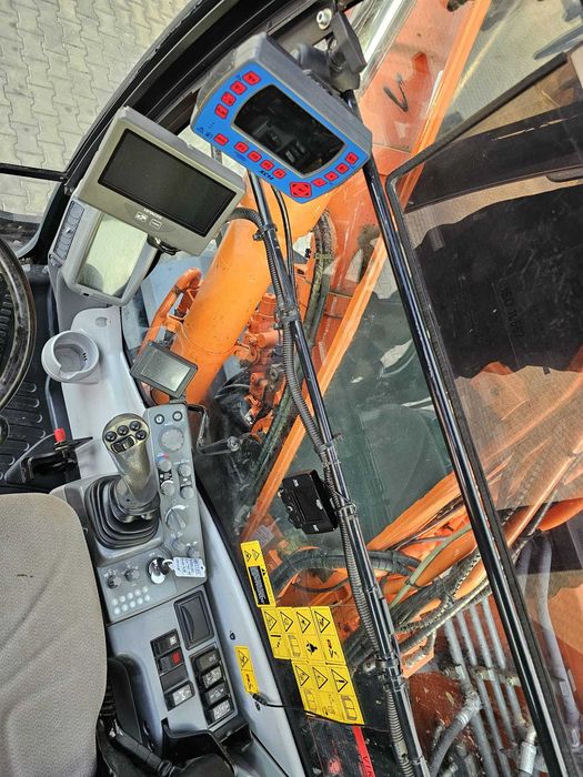 HITACHI ZX140W-5 ORYGINAŁ 2016r Rototilt Engcon GPS Leica SVAB