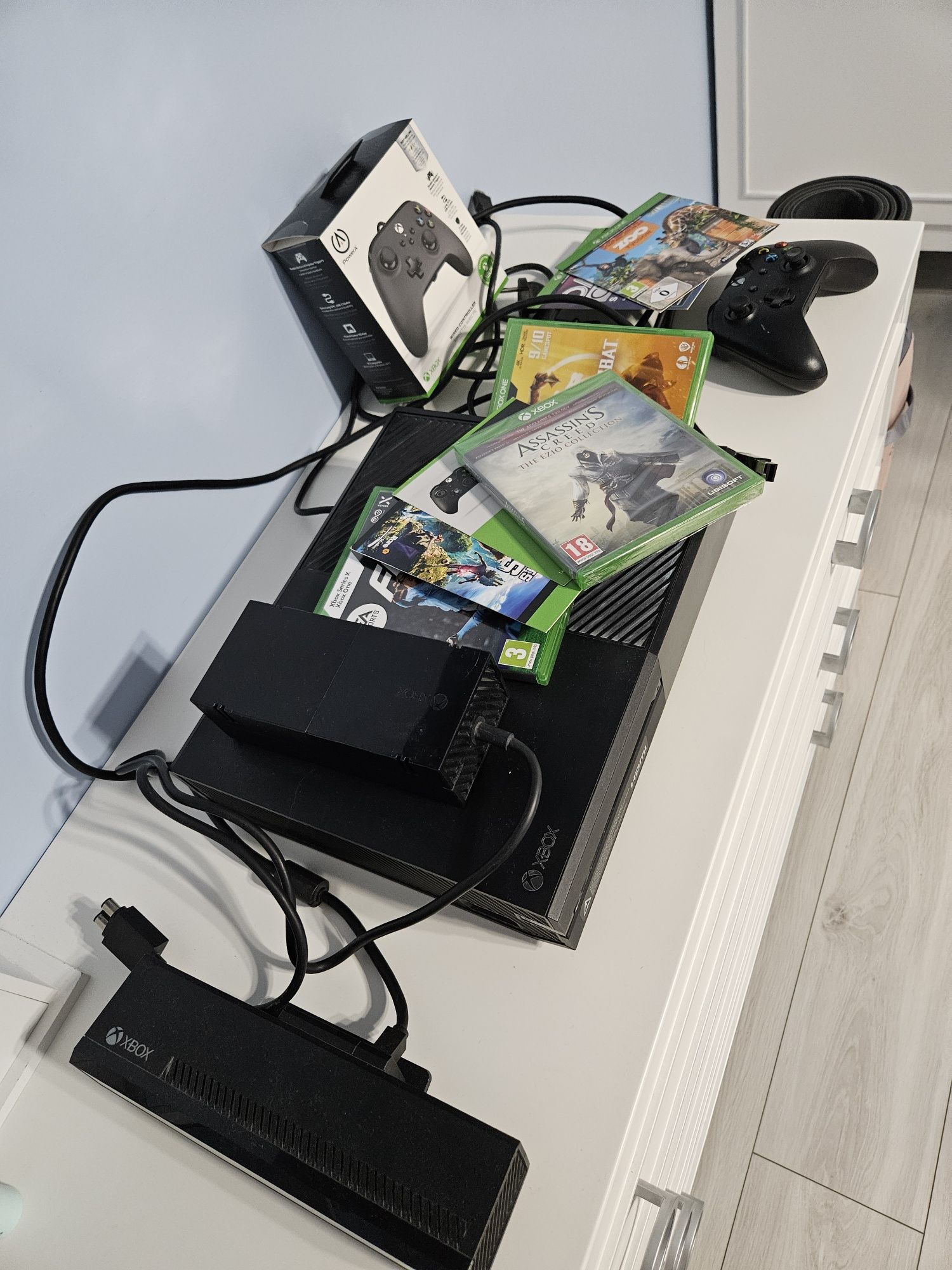 Xbox one model 1540 500 gb консоль
