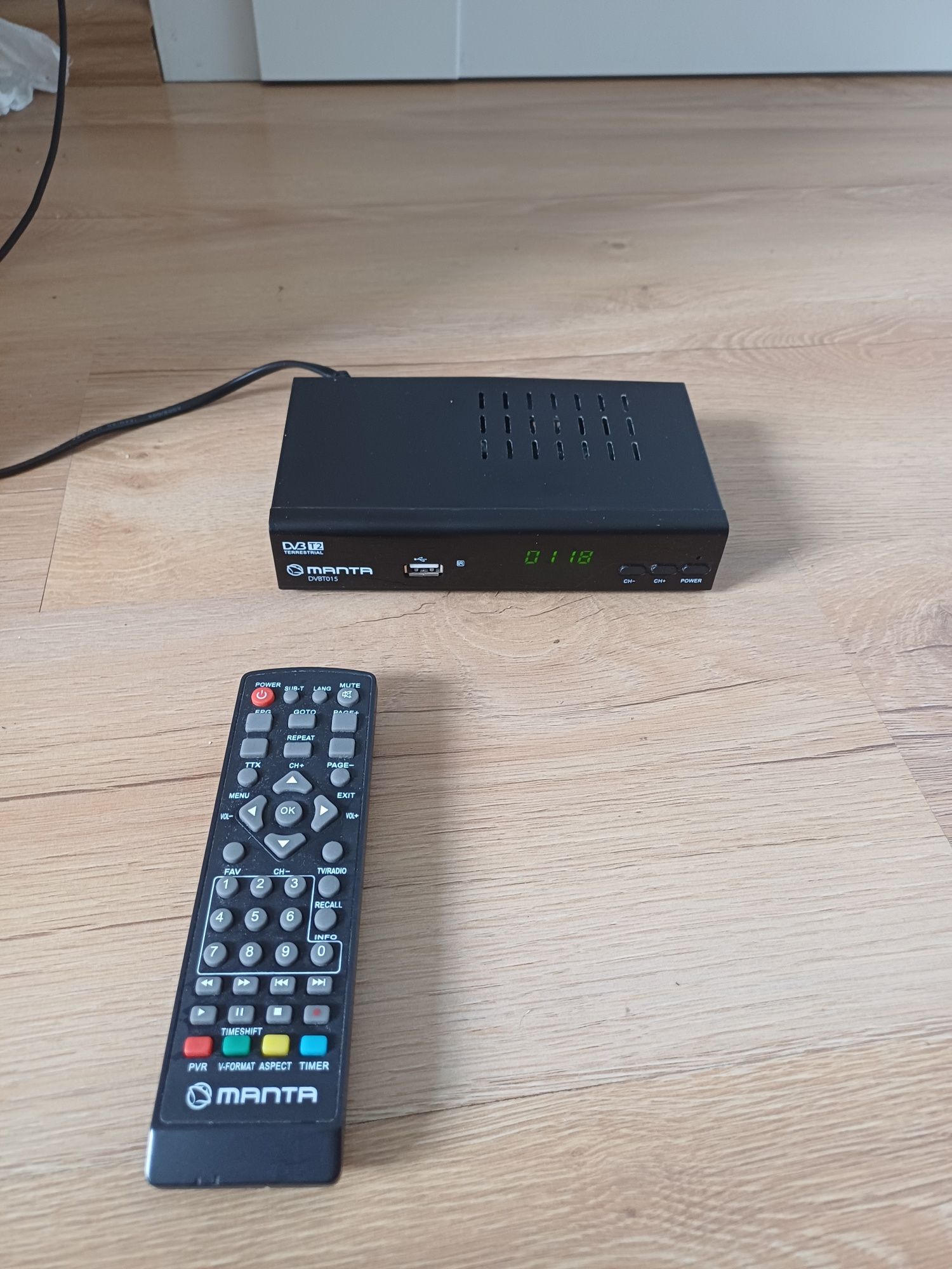 Tuner DVB-T2 Manta DVBT015 z pilotem – HDMI / USB / PVR