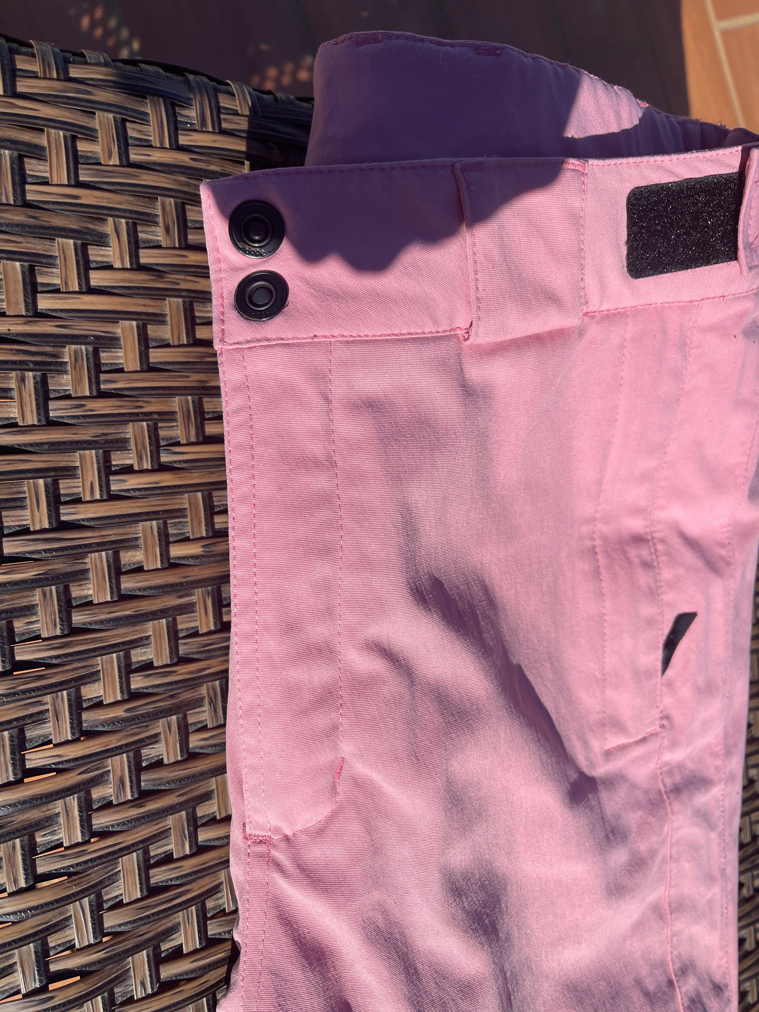 Calça de ski e snowboard de mulher cor de rosa da DOPE